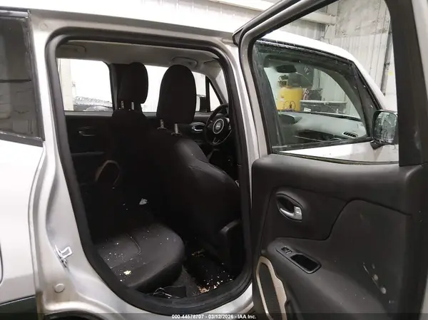 ZACCJBAH9HPG03299 2017 JEEP RENEGADE - Image 8