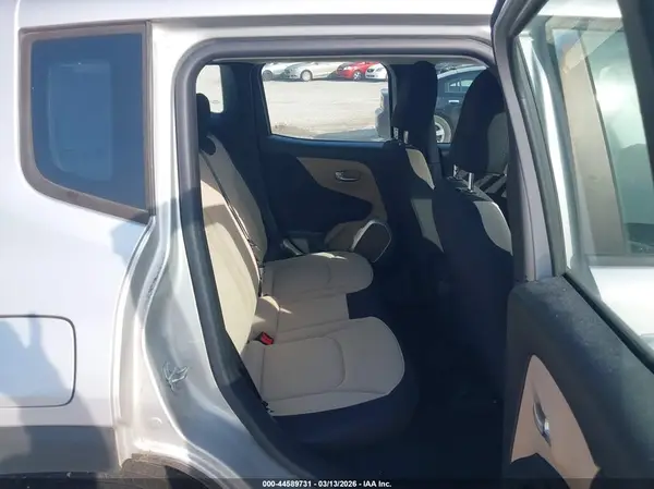ZACCJBAT0GPC85642 2016 JEEP RENEGADE - Image 8