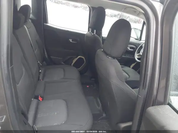 ZACCJBAT0GPC87004 2016 JEEP RENEGADE - Image 8