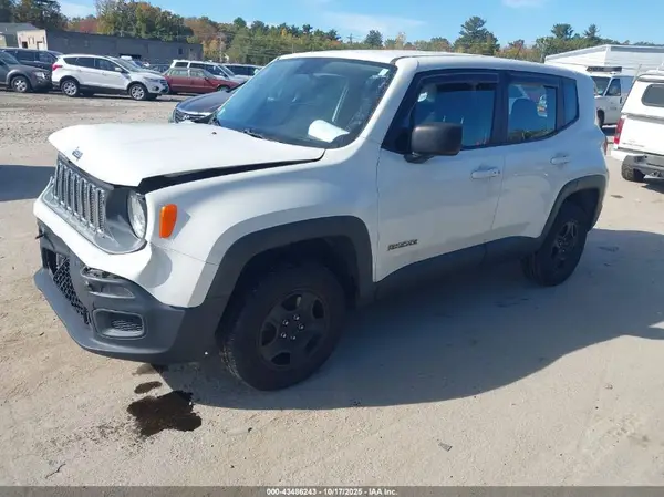 ZACCJBAT1GPC86203 2016 JEEP RENEGADE - Image 2