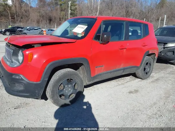 ZACCJBAT1GPD65015 2016 JEEP RENEGADE - Image 2