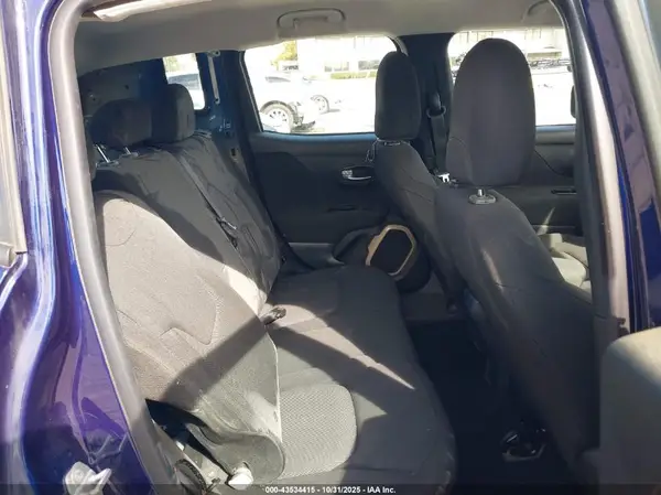 ZACCJBAT2GPC81219 2016 JEEP RENEGADE - Image 8