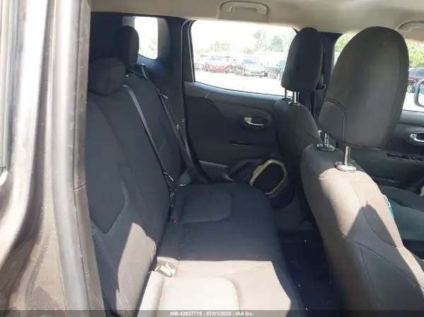 ZACCJBAT2GPD12775 2016 JEEP RENEGADE - Image 8