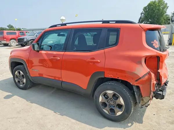 ZACCJBAT2GPE14304 2016 JEEP RENEGADE - Image 2