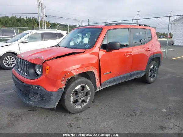 ZACCJBAT2GPE24122 2016 JEEP RENEGADE - Image 2