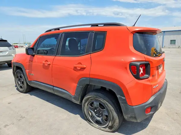 ZACCJBAT3GPC77616 2016 JEEP RENEGADE - Image 2