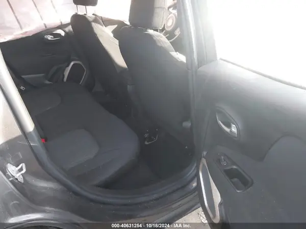 ZACCJBAT3GPD83340 2016 JEEP RENEGADE - Image 8