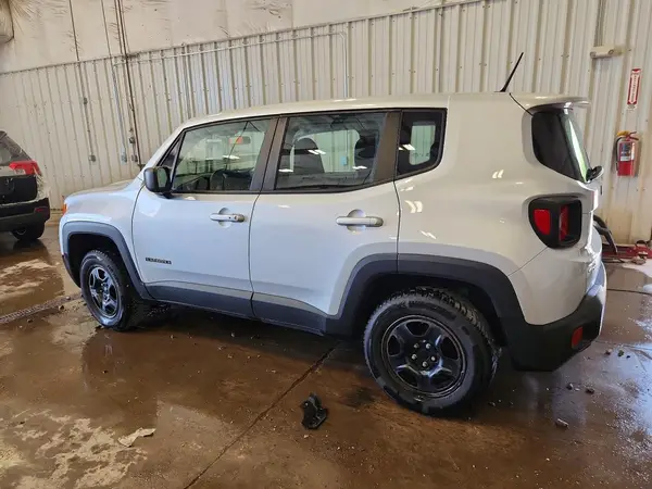 ZACCJBAT3GPE34576 2016 JEEP RENEGADE - Image 2