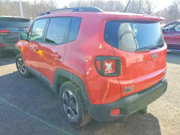 ZACCJBAT5GPD89575 2016 JEEP RENEGADE - Image 2