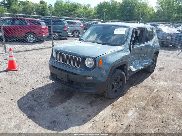 ZACCJBAT5GPE16628 2016 JEEP RENEGADE - Image 2