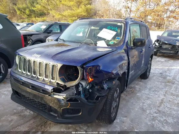 ZACCJBAT5GPE28889 2016 JEEP RENEGADE - Image 2