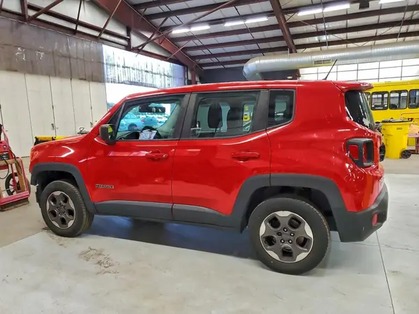 ZACCJBAT6GPC89582 2016 JEEP RENEGADE - Image 2