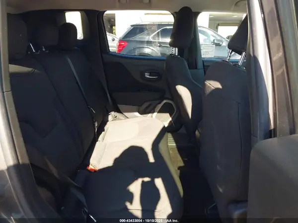 ZACCJBAT6GPD60179 2016 JEEP RENEGADE - Image 8