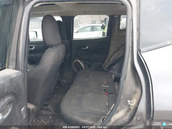 ZACCJBAT7GPE06683 2016 JEEP RENEGADE - Image 8