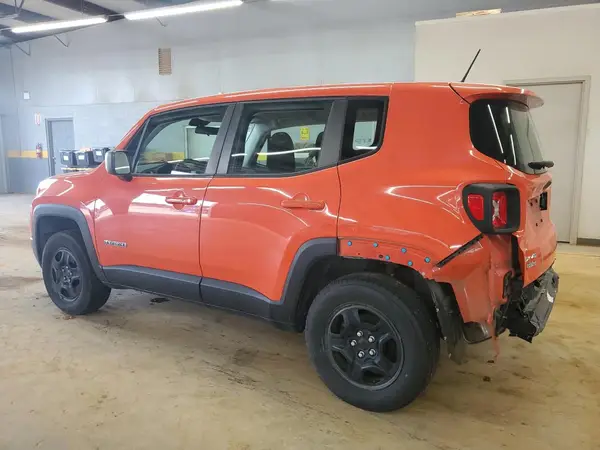 ZACCJBAT8GPC79393 2016 JEEP RENEGADE - Image 2