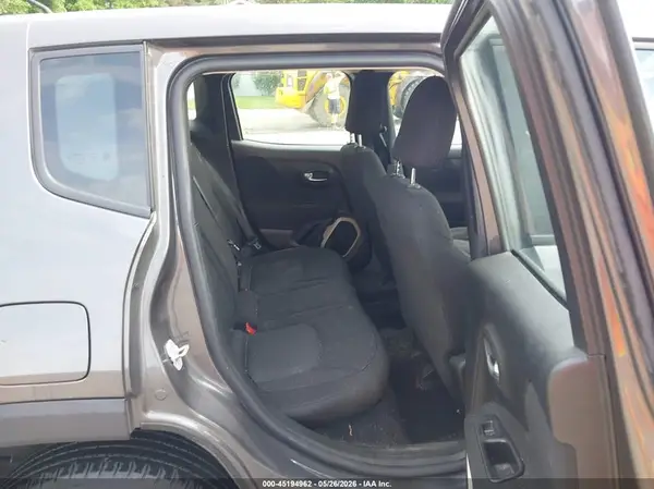 ZACCJBAT8GPD27734 2016 JEEP RENEGADE - Image 8