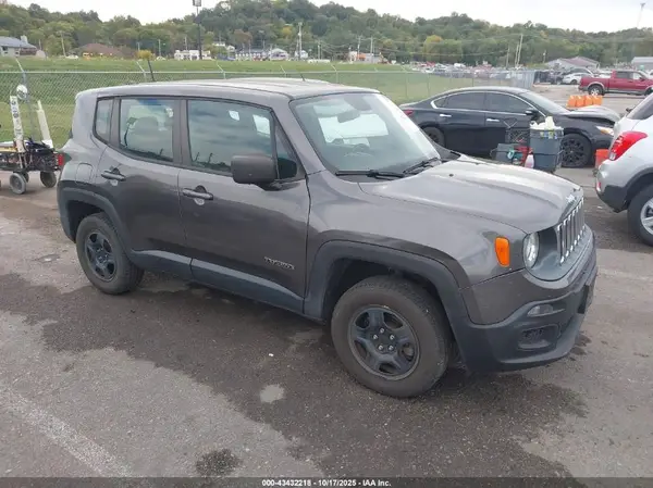 ZACCJBAT8GPD50303 2016 JEEP RENEGADE - Image 1