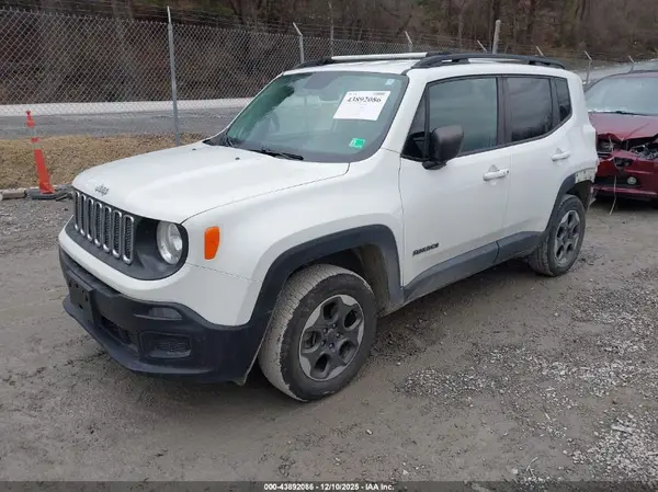 ZACCJBAT9GPE27681 2016 JEEP RENEGADE - Image 2