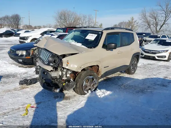ZACCJBATXGPE00649 2016 JEEP RENEGADE - Image 2