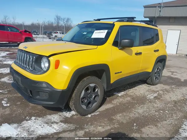 ZACCJBAW1GPE33226 2016 JEEP RENEGADE - Image 2