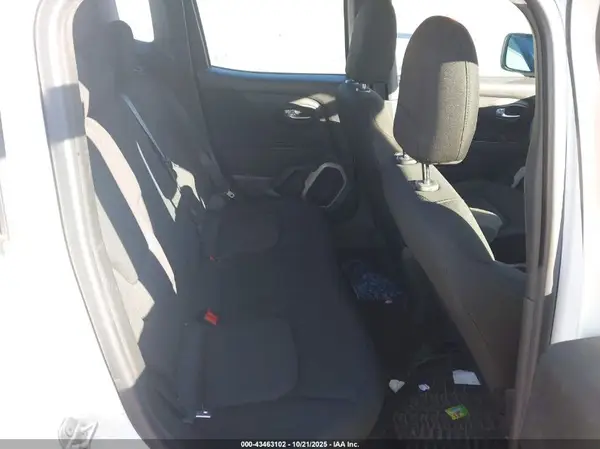 ZACCJBAW9GPC46610 2016 JEEP RENEGADE - Image 8