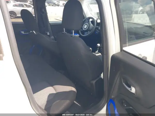 ZACCJBAW9GPD52488 2016 JEEP RENEGADE - Image 8