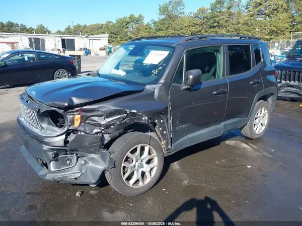 ZACCJBBB0HPE47499 2017 JEEP RENEGADE - Image 2