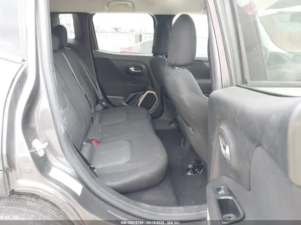 ZACCJBBB0HPE88196 2017 JEEP RENEGADE - Image 8