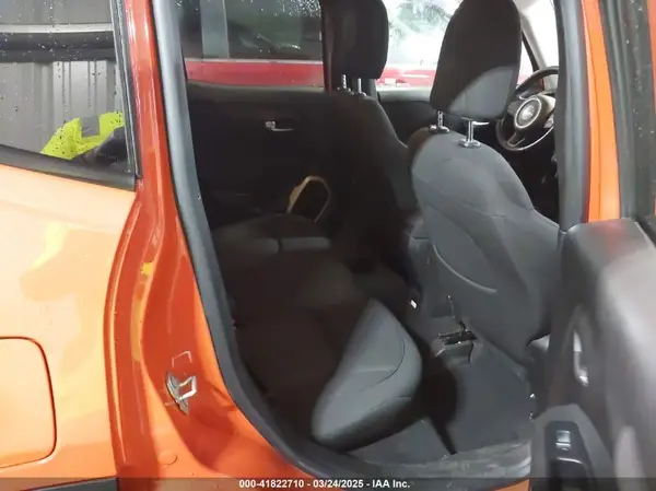 ZACCJBBB0HPF13775 2017 JEEP RENEGADE - Image 8
