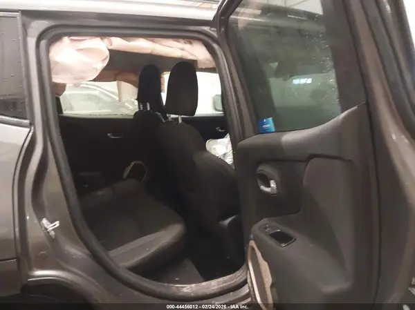 ZACCJBBB0HPF18796 2017 JEEP RENEGADE - Image 8