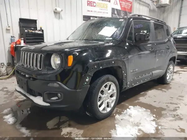 ZACCJBBB0HPF36943 2017 JEEP RENEGADE - Image 2