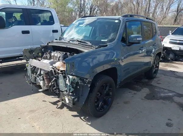 ZACCJBBB0HPG30353 2017 JEEP RENEGADE - Image 2