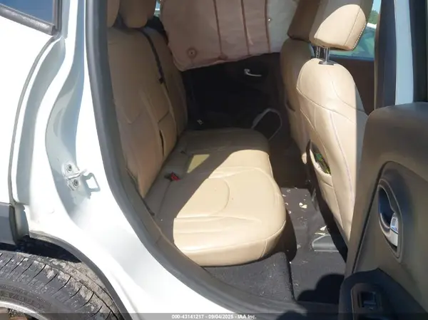 ZACCJBBB0HPG34144 2017 JEEP RENEGADE - Image 8