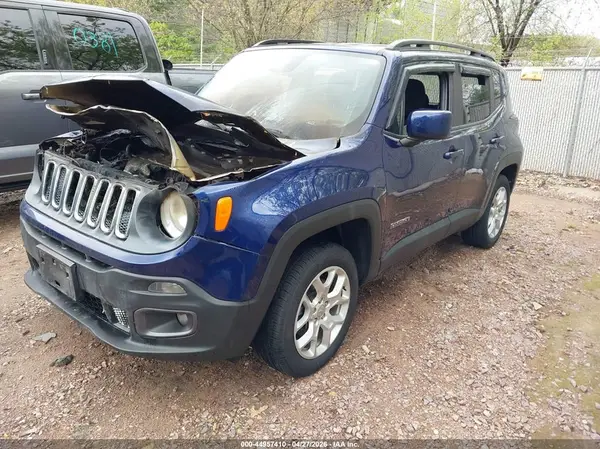 ZACCJBBB0HPG39666 2017 JEEP RENEGADE - Image 2