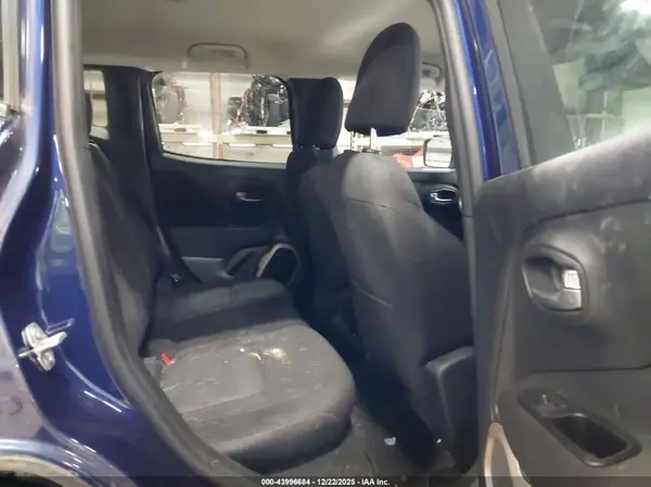 ZACCJBBB0HPG55530 2017 JEEP RENEGADE - Image 8