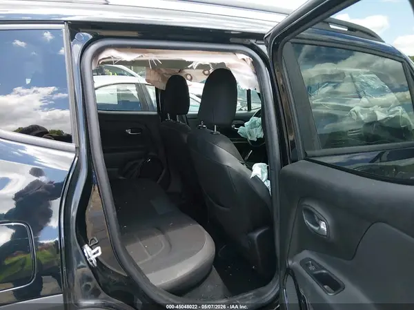 ZACCJBBB0HPG57164 2017 JEEP RENEGADE - Image 8