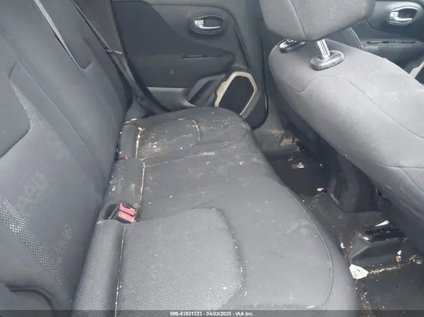 ZACCJBBB0HPG60839 2017 JEEP RENEGADE - Image 8
