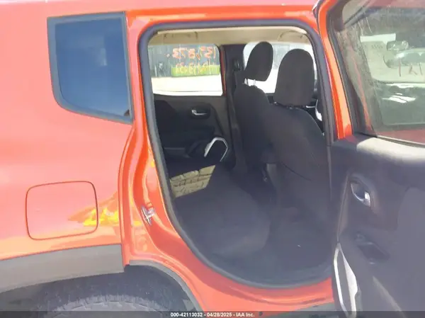 ZACCJBBB0JPG91837 2018 JEEP RENEGADE - Image 8
