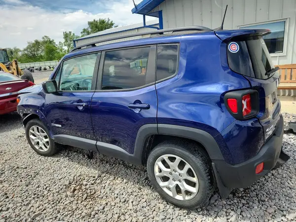 ZACCJBBB0JPG93359 2018 JEEP RENEGADE - Image 2