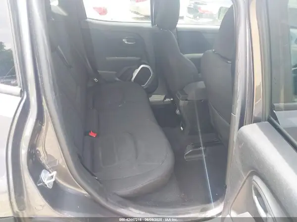 ZACCJBBB0JPG98805 2018 JEEP RENEGADE - Image 8