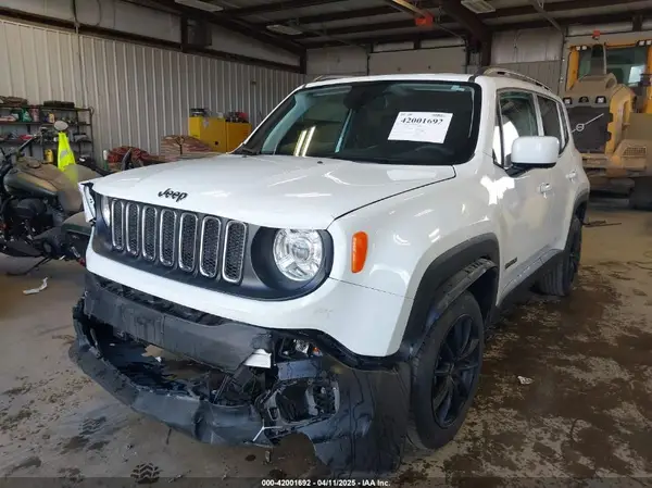 ZACCJBBB0JPH14677 2018 JEEP RENEGADE - Image 2