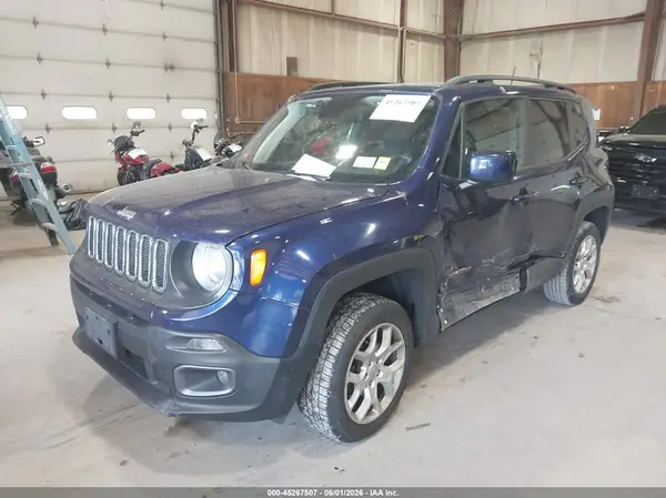 ZACCJBBB0JPH15926 2018 JEEP RENEGADE - Image 2