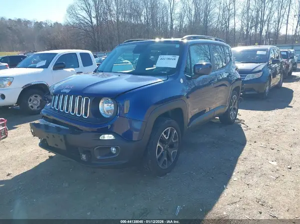 ZACCJBBB0JPH43077 2018 JEEP RENEGADE - Image 2
