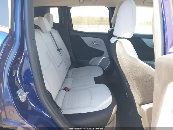 ZACCJBBB0JPH43077 2018 JEEP RENEGADE - Image 8