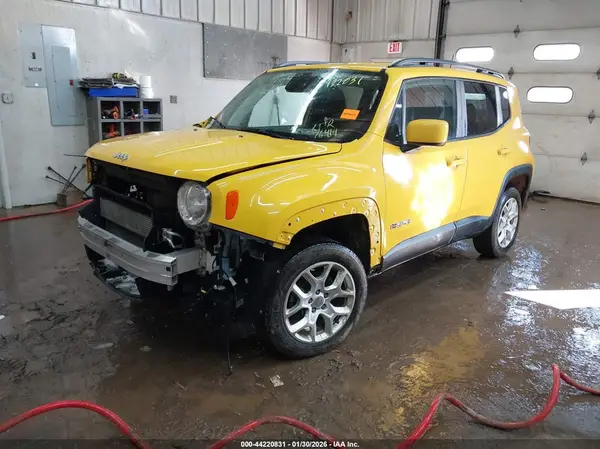 ZACCJBBB0JPH65144 2018 JEEP RENEGADE - Image 2