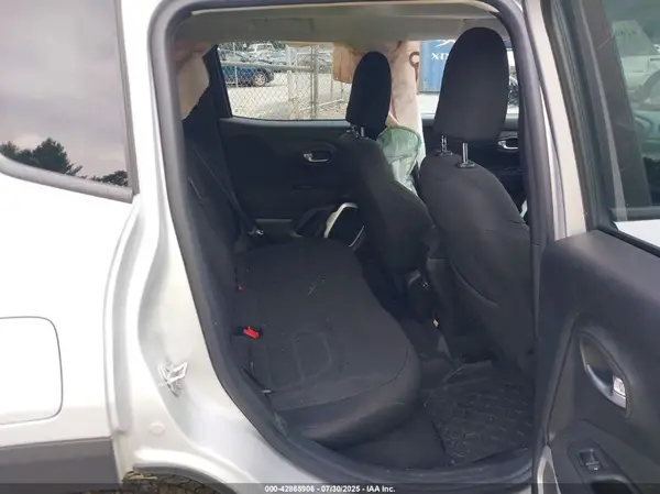 ZACCJBBB0JPH95535 2018 JEEP RENEGADE - Image 8