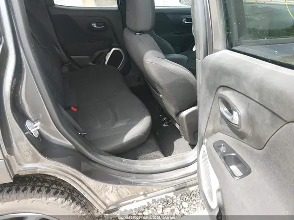 ZACCJBBB0JPH98404 2018 JEEP RENEGADE - Image 8