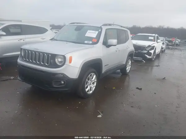 ZACCJBBB0JPJ48288 2018 JEEP RENEGADE - Image 2