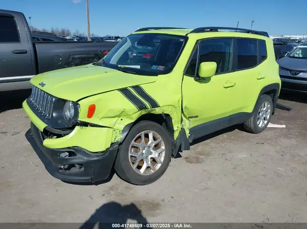 ZACCJBBB0JPJ53233 2018 JEEP RENEGADE - Image 2