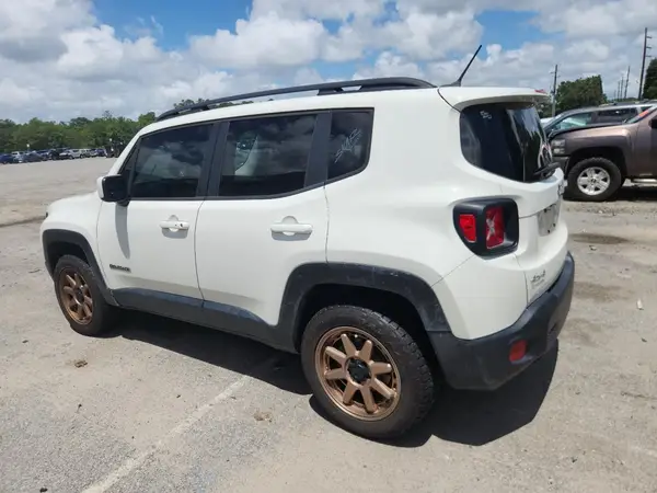 ZACCJBBB1HPE86568 2017 JEEP RENEGADE - Image 2